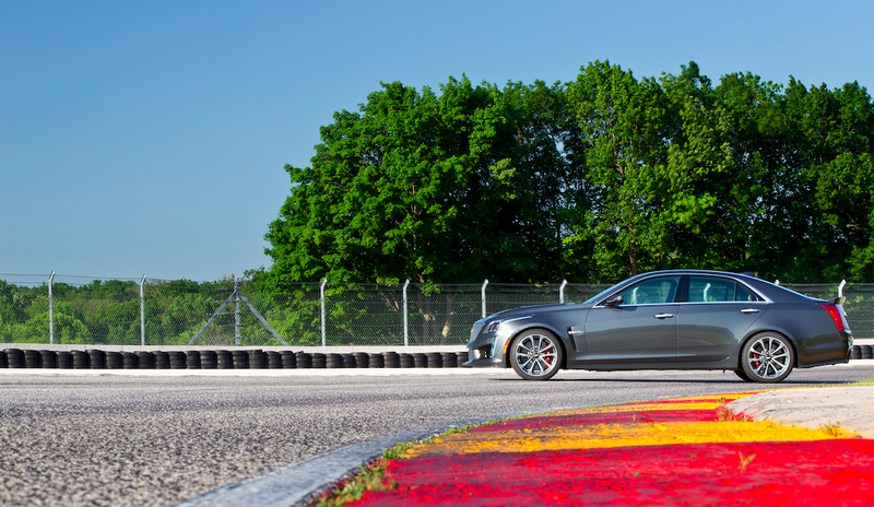 Illustration for article titled Every 2017 Cadillac ATS-V And CTS-V Comes With Free Performance Driving TrainingÂ
